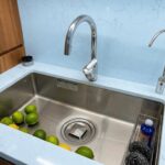 Các phương pháp lắp chậu rửa và ưu nhược điểm: Lắp âm, lắp bán âm, lắp dương